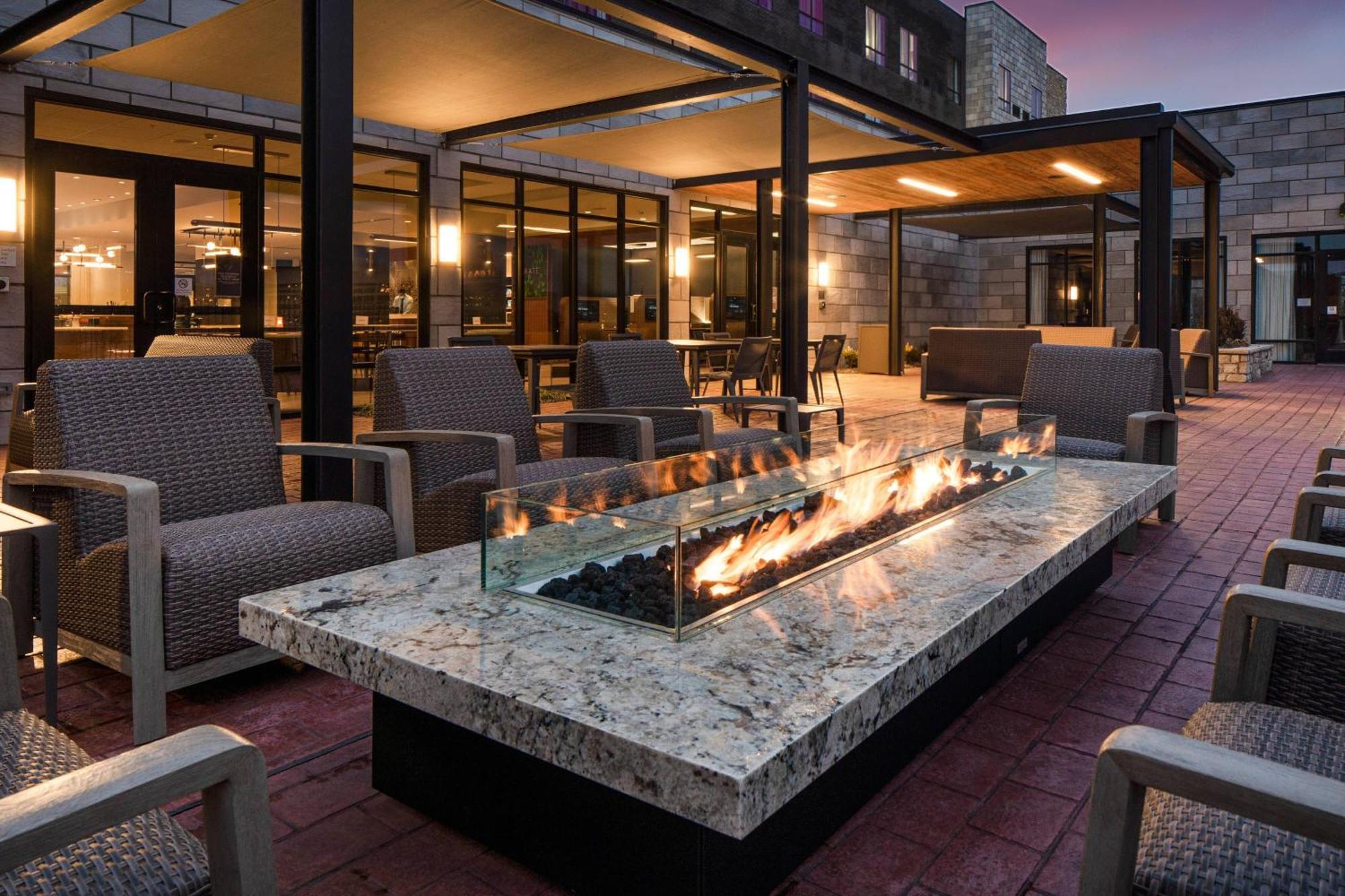 Courtyard By Marriott Jefferson City Extérieur photo